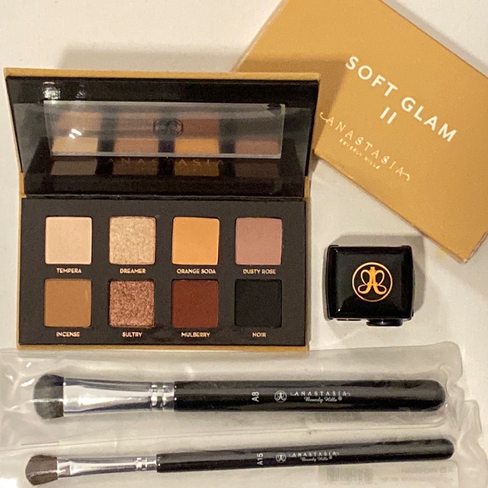 Anastasia Beverly Hills Bundle
